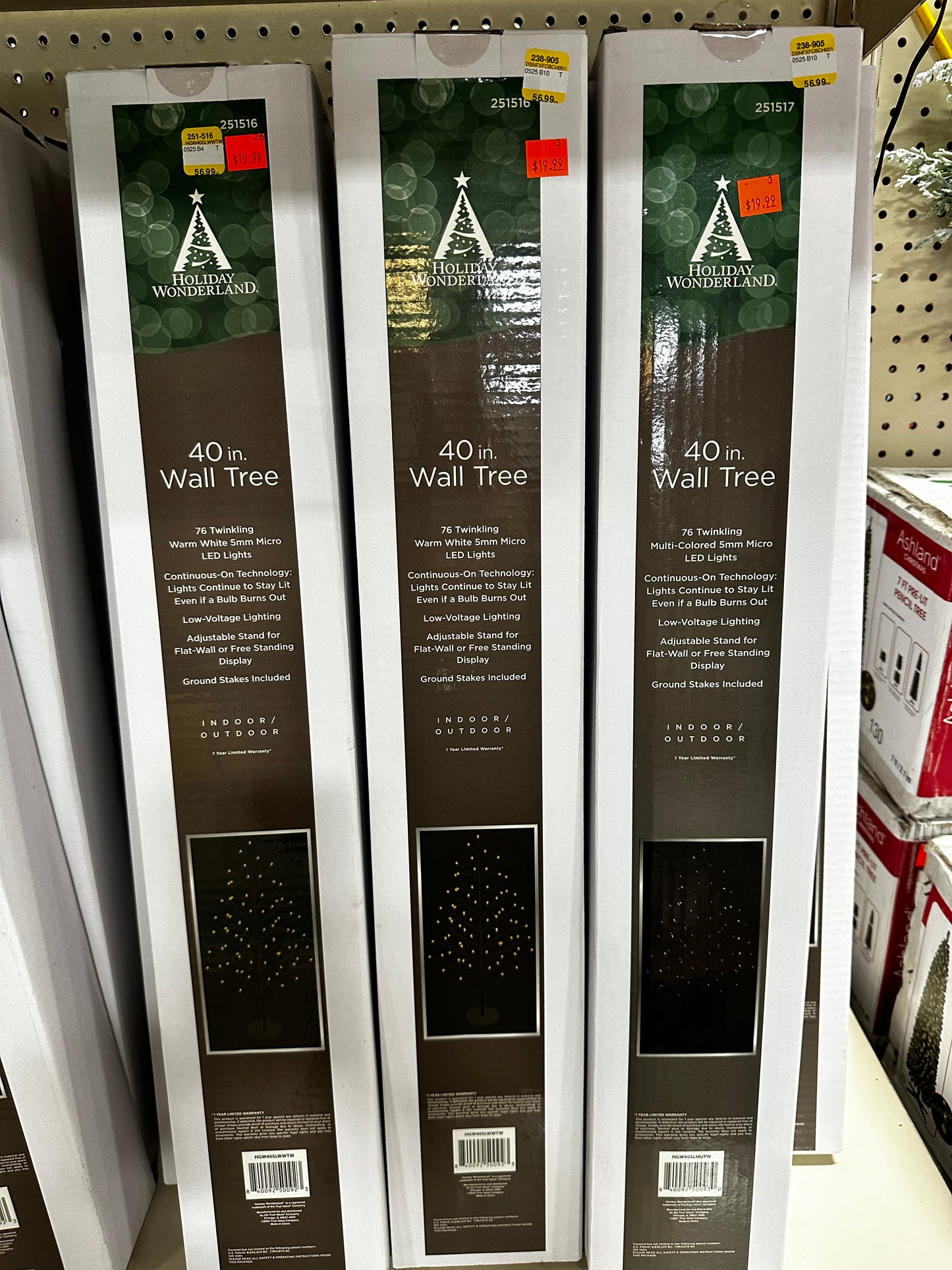 40" Twinkling Wall Tree
