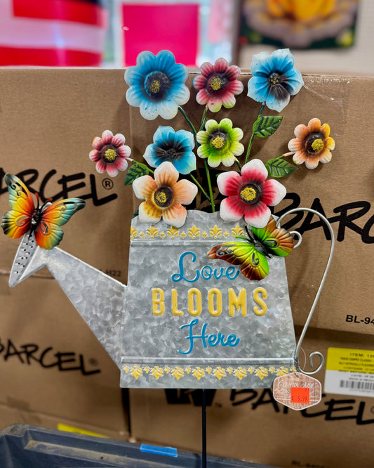 “Love Blooms Here” Metal Floral Yard Sign